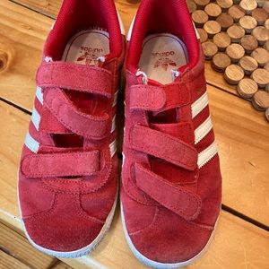 Kids Adidas skate shoes